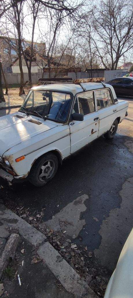 Продам ваз 2106 1989 г. Стоит гбо. Двигатель 1.6. Полностью обслужена, тормозные колодки в круг, тормозные диски передние, рулевой редуктор, рулевая трапеция, наконечники, шаровые, реактивные тяги, радиатор, цепь, шестерни, аккумулятор, резина, главный сцепления, газовый редуктор, все новое, все настроено и работает без нареканий, днище целое, внешне есть ньюансы, не занимался, проверка на любом вашем сто. Машина на уверенном ходу, сел и поехал. Цена 70000 без торга т к в ремонт и все остальное потратил больше 80000.
+79496081809 - фотография - 3