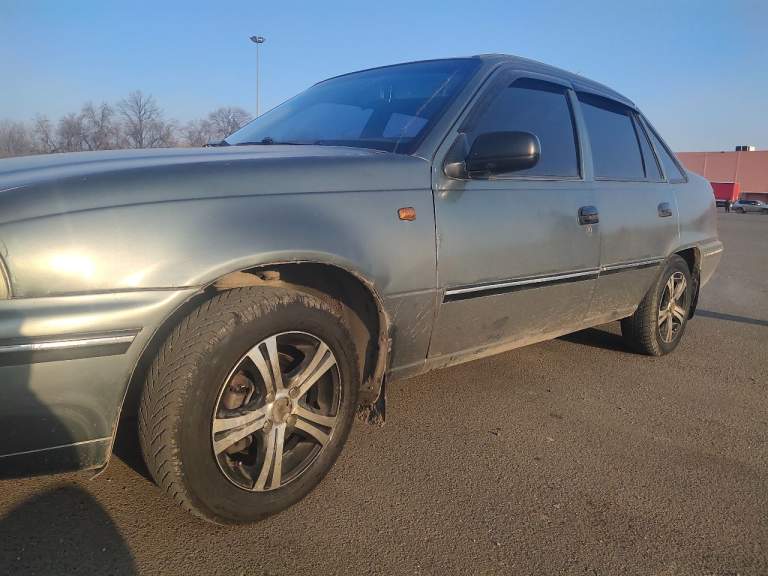 Продам 250р део нексия 1.5 гас бензин евро 4,магнитола, титаны, сигналка, все расходники заменины в марте, ремень грм, ролики, гениратор, масла фильтра, ходовка беребрана, сел поехал, +79494392688 владимир донецк. - фотография - 6