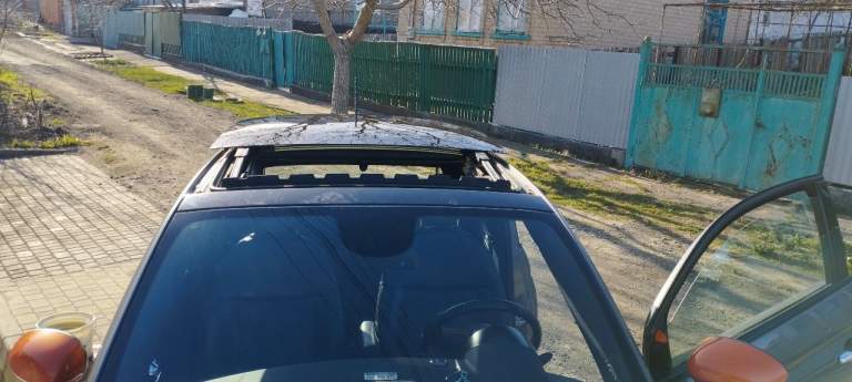 Продам fiat e500
2013 Г. В. (111 л. С /82 квт) хеч-бек, количество дверей 3, количество посадочных мест 4. Привод передний, коробка автомат. Двигатель електро, запас хода на одной зарядке 140 км летом, зимой 100 км. Емкость аккумулятора 24 в. Заряжается от обычной розетки 4-6 часов.
Пробег 68 000 км. Автомобиль в хорошем состоянии. Американец с теплого штата. Двигатель коробка без нареканий, ходовка не стучит. 2 хозяина. Отдаю зимнюю резину с железными дисками в подарок. 2 ключа.
Комплектация: подогрев зеркал, стекла заднего вида, передних сидений; круиз-контроль; кондиционер; люк; датчики колес; парктроник; бортовой компьютер; легкосплавные диски (оригинал); авс.
Машина находится в мариуполе. Цена 1 000 000,00 руб. Тел. +7949 707 84 83 александр, +79497078482 елена. - фотография - 2