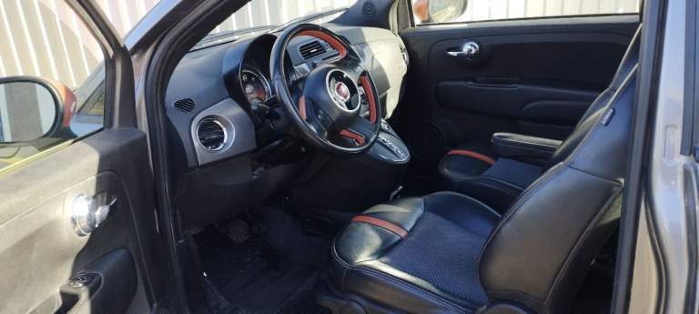 Продам fiat e500
2013 Г. В. (111 л. С /82 квт) хеч-бек, количество дверей 3, количество посадочных мест 4. Привод передний, коробка автомат. Двигатель електро, запас хода на одной зарядке 140 км летом, зимой 100 км. Емкость аккумулятора 24 в. Заряжается от обычной розетки 4-6 часов.
Пробег 68 000 км. Автомобиль в хорошем состоянии. Американец с теплого штата. Двигатель коробка без нареканий, ходовка не стучит. 2 хозяина. Отдаю зимнюю резину с железными дисками в подарок. 2 ключа.
Комплектация: подогрев зеркал, стекла заднего вида, передних сидений; круиз-контроль; кондиционер; люк; датчики колес; парктроник; бортовой компьютер; легкосплавные диски (оригинал); авс.
Машина находится в мариуполе. Цена 1 000 000,00 руб. Тел. +7949 707 84 83 александр, +79497078482 елена. - фотография - 6