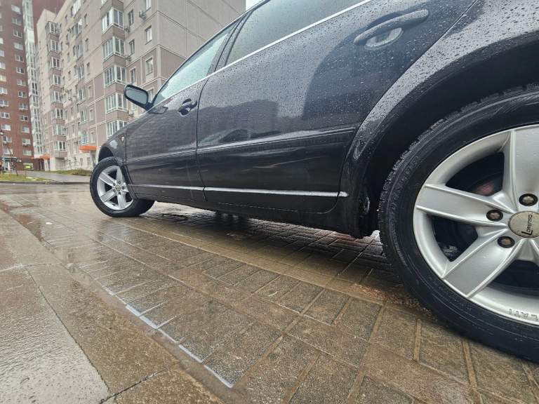 Продам шкоду супер б 2005 год 1.8 турбо автомат все работает как надо учёт 180 я хозяин +79495278724 750000 - фотография - 6