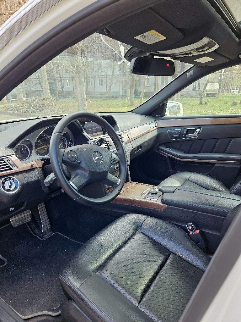 Продам! Mercedes w212. 2011 г. Выпуска e350 4matik. 272 л. С. Пробег 211.000 тыс.
Авто в хорошем состоянии, была замена цепей, натяжителей, успокоителей, свечей. Ошибок нет. Отдам в добавок два воздушных фильтра, фильтр коробки передач, ориг. Решотку радиатора.
Цена 1.700.000 или обмен на паркетник, возможна доплата. +79494995273 - фотография - 8