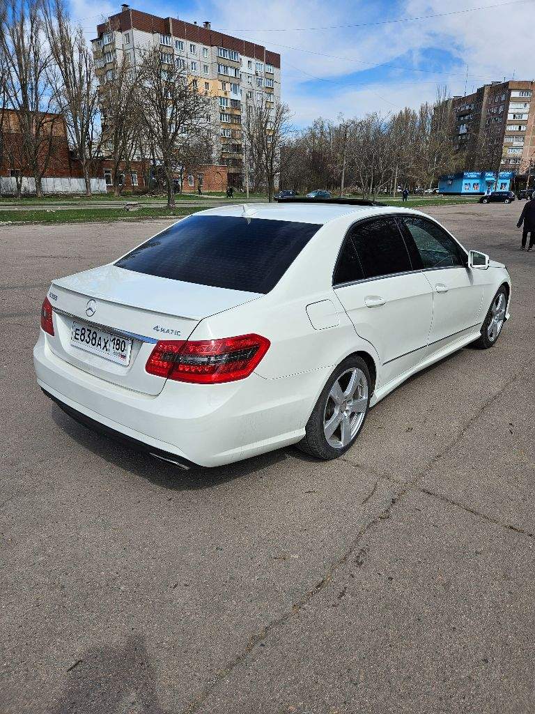 Продам! Mercedes w212. 2011 г. Выпуска e350 4matik. 272 л. С. Пробег 211.000 тыс.
Авто в хорошем состоянии, была замена цепей, натяжителей, успокоителей, свечей. Ошибок нет. Отдам в добавок два воздушных фильтра, фильтр коробки передач, ориг. Решотку радиатора.
Цена 1.700.000 или обмен на паркетник, возможна доплата. +79494995273 - фотография - 3