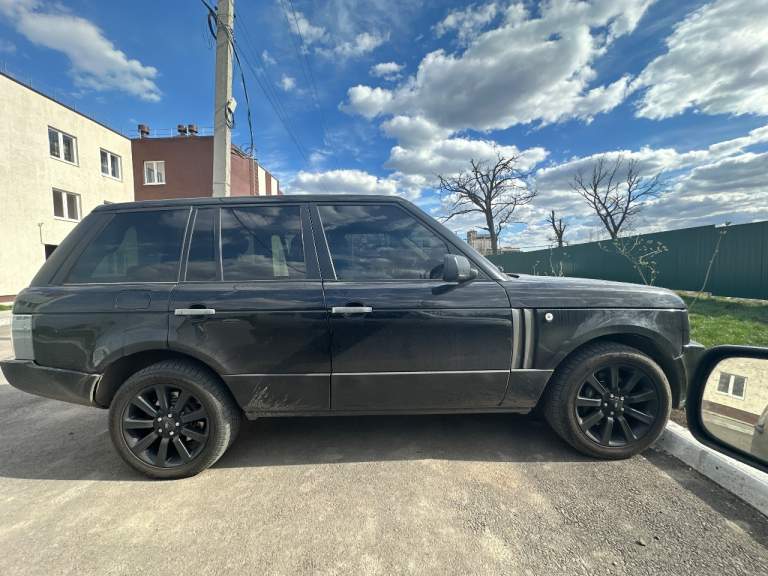 Land rover range rover 3.6 дизель, 2008,по мотору пневме вопросов нет обслужены, новые тормоза, машина в порядке сел и поехал …1.5 торг небольшой…79495625341 обмен - фотография - 1