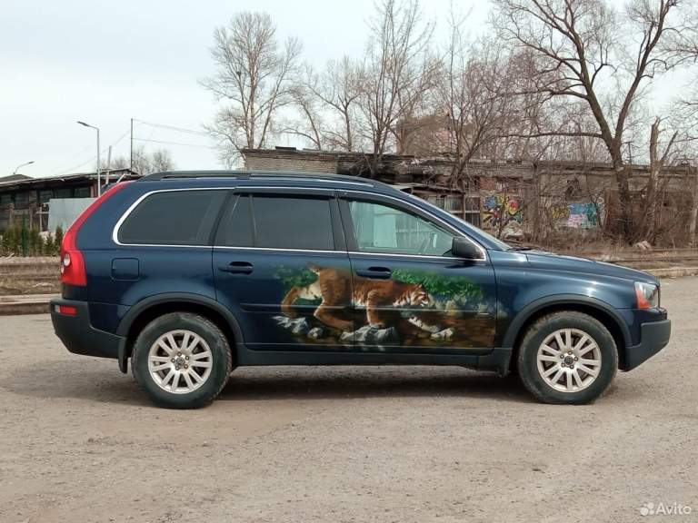 Volvo xc 90 2003 года
Полностью обслужена.
Зимняя резина + летняя в подарок
Автомобиль в отличном внешнем и техническом состоянии!
Полный привод!!!
Хорошее газовое оборудование евро 4.
Без дтп.
Заменены стойки.
Двигатель обслужен: заменен комплект грм, ролики, помпа, свечи, масло, все фильтра, а также сальники коленвала и распредвалов.
Новое масло в акпп и раздатке.
Перебирались суппорта и заменены все колодки.
Установлены линзы и ксенон, свет великолепный.
Ухоженный кожаный салон.
На самом деле, заменено было многое, делалось для себя!
Все болячки по кузову устранены!
Бензиновый двигатель 2,9 л. , мощностью 272 л. С.
Хорошая комплектация с кожаным салоном, круиз-контролем, климат-контролем, электроприводом и памятью настроек водительского кресла, обогревом передних кресел, электроприводом обогревом  и камерой заднего вида и тд.
Г. Горловка
📱 +79495000159
1🍋250 - фотография - 11