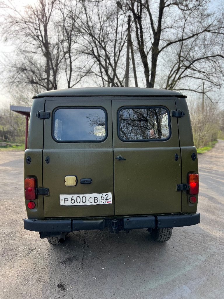 Продам уаз буханка
Год выпуска 2014
Двигатель:409
Автомобиль на полном и уверенном ходу, стоит хорошая резина, печка греет, двигатель не дымит не троит, работает ровно, масло не течет, автомобиль с гидроусилителем и абс, полный привод раздатка и понижайка, все работает, кпп 5 ступка. Документы в полном порядке, все номера читаются, двигатель родной!
Цена:585т. Рублей
Донецк.
Телефон: +79498307523 - фотография - 6