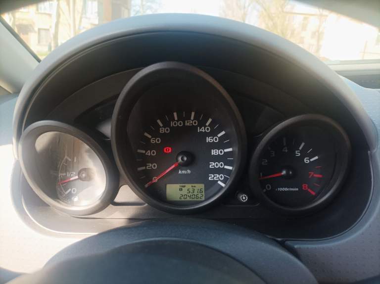 Продаю mitsubishi colt 2004 г. В. Состояние отличное. Двигатель 1.5, механика, кондиционер работает отлично. Ходовка перебрана вся, двигатель масло не ест совсем. Пробег 200000. Цена 700000 руб. +79493465290 - фотография - 10