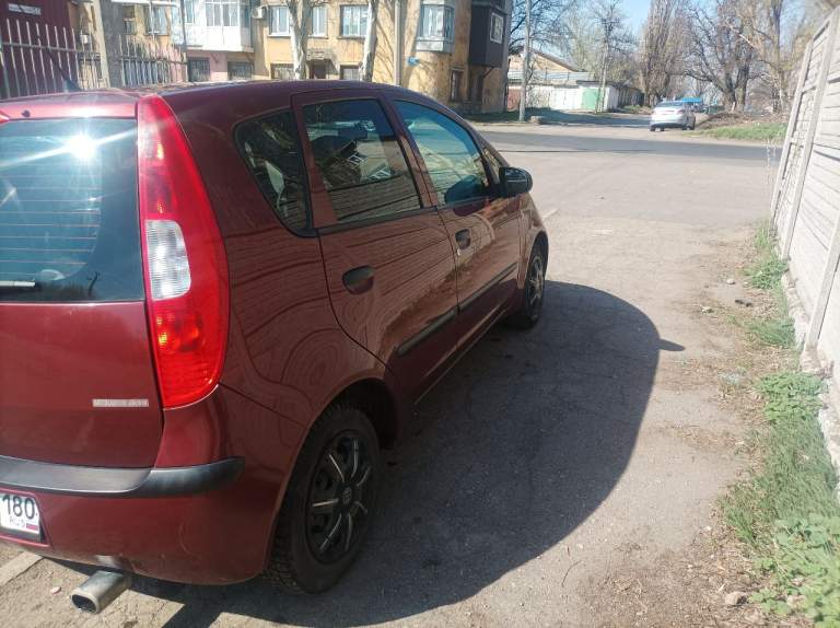 Продаю mitsubishi colt 2004 г. В. Состояние отличное. Двигатель 1.5, механика, кондиционер работает отлично. Ходовка перебрана вся, двигатель масло не ест совсем. Пробег 200000. Цена 700000 руб. +79493465290 - фотография - 1