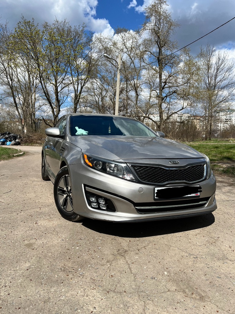 Продам kia optima hybrid 2011 года 2.4 210 л. С. Я хозяин. Пробег 82000 миль (131000 км), оригинальный. Машина в хорошем состоянии. Все работает исправно. Во владении более 2-х лет. Все расходники менялись своевременно. Крайняя замена масла было 3000 км. Назад. Летняя резина проехала 2 месяца, зимняя только один сезон. Учет рф (180). Цена 1.550.000 рос. Руб. Все вопросы можно задать по телефону +7-949-322-97-10 - фотография - 1