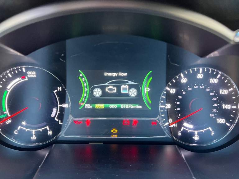 Продам kia optima hybrid 2011 года 2.4 210 л. С. Я хозяин. Пробег 82000 миль (131000 км), оригинальный. Машина в хорошем состоянии. Все работает исправно. Во владении более 2-х лет. Все расходники менялись своевременно. Крайняя замена масла было 3000 км. Назад. Летняя резина проехала 2 месяца, зимняя только один сезон. Учет рф (180). Цена 1.550.000 рос. Руб. Все вопросы можно задать по телефону +7-949-322-97-10 - фотография - 10