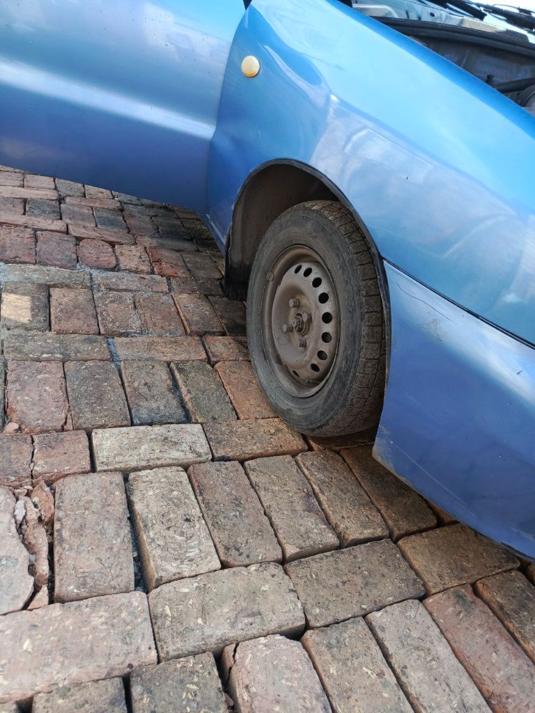 Продаю daewoo lanos 2006 год, 190 т. Км. Пробег. Ходовая в порядке, после кап. Ремонта двигатель, заменено левое переднее крыло. - фотография - 8