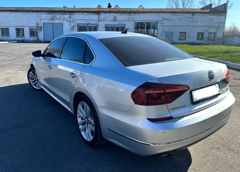 Продам volkswagen passat sel premium 2017 г. 1.8 tsi в отличном состоянии. Пробег 128 тыс. Машина полностью обслужена. Цена 1950000 руб. Тел. +79497006438 - фотография - 2