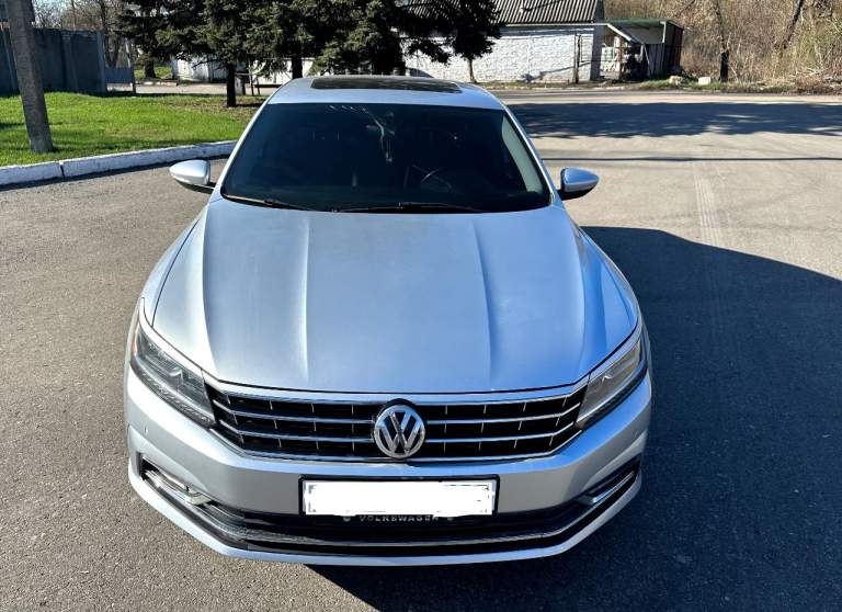 Продам volkswagen passat sel premium 2017 г. 1.8 tsi в отличном состоянии. Пробег 128 тыс. Машина полностью обслужена. Цена 1950000 руб. Тел. +79497006438 - фотография - 4