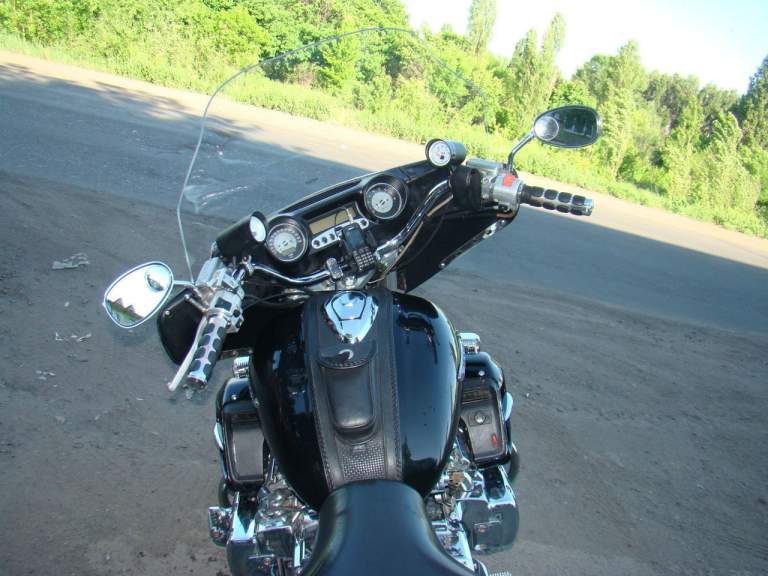 Honda valkyrie interstate 1999 года выпуска.
Объем двигателя 1520куб. 100 лс. Пробег 57 000 миль. Поменян ремень грм и ролики.
Цена 800 000₽.
+7949 4394410 Торез. - фотография - 9