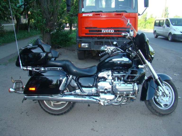 Honda valkyrie interstate 1999 года выпуска.
Объем двигателя 1520куб. 100 лс. Пробег 57 000 миль. Поменян ремень грм и ролики.
Цена 800 000₽.
+7949 4394410 Торез. - фотография - 2