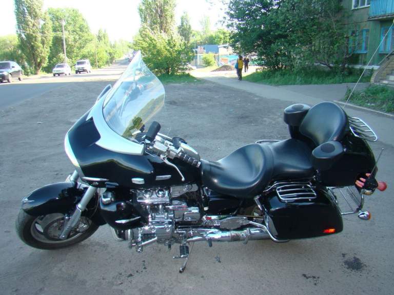 Honda valkyrie interstate 1999 года выпуска.
Объем двигателя 1520куб. 100 лс. Пробег 57 000 миль. Поменян ремень грм и ролики.
Цена 800 000₽.
+7949 4394410 Торез. - фотография - 3