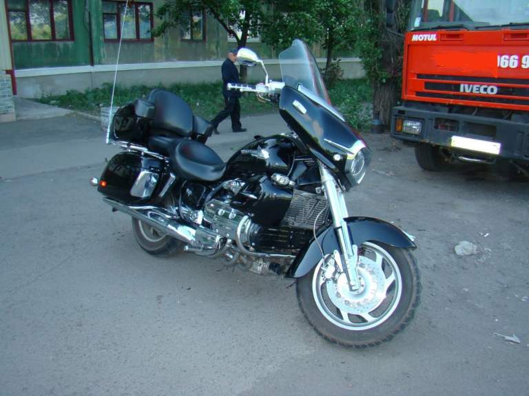 Honda valkyrie interstate 1999 года выпуска.
Объем двигателя 1520куб. 100 лс. Пробег 57 000 миль. Поменян ремень грм и ролики.
Цена 800 000₽.
+7949 4394410 Торез. - фотография - 1