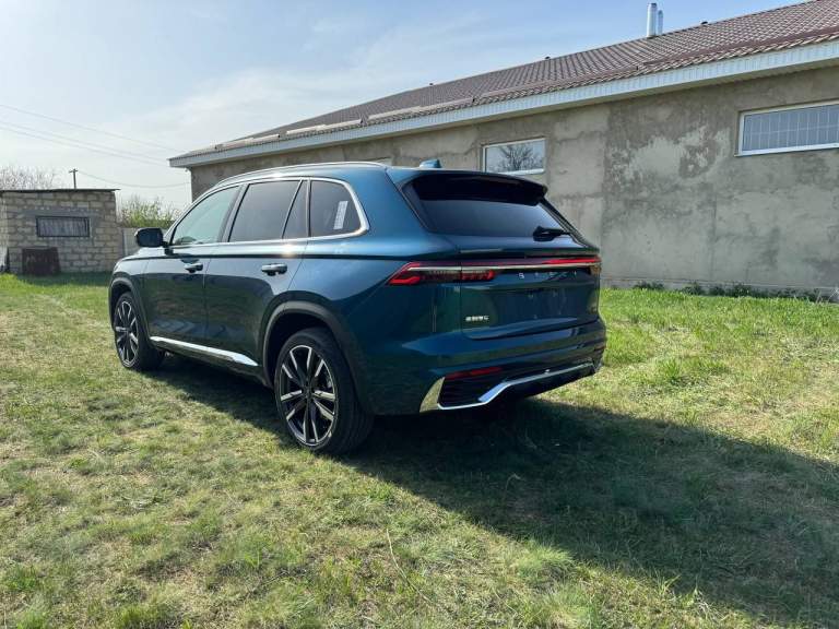 Автомобиль в луганске! Новое авто!

Geely monjaro 2.0 at, 2023 :
Комплектация luxury awd!

– Современный 4-цилиндровый турбированный
Двигатель объёмом 2.0л;
– Мощность двигателя - 258 л. С;
– Крутящий момент до 350 н-м. ;
– Разгон с места до 100 км/ч за 7,7с
– 8-Ступенчатая автоматическая коробка передач (8ат);
– Интеллектуальный полный привода 4wd 6-го поколения;
– 6 Режимов движения – комфортный, экономичный, спортивный, интеллектуальный, снег, внедорожный.
– Русифицирован, работает голосовое управление.

* Все документы готовы к продаже!
* В стоимость включено: эптс, сбктс, русификация и утилизационный сбор!

Цена: 4 150 000 ₽

Все вопросы вы можете задать по телефону:
+7 (959) 123-24-06 - фотография - 3