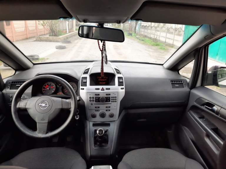 Opel zafira b (2009) обьем 1.6 бензин.
Технически в отличном состоянии, мотор, коробка в идеале! Ходовая часть идеальная! Юридически чистая! (без штрафом запретов арестов и т. Д) в хорошем состоянии, (не битая!)
Донецк, калининский район
Срочно торг!
Цена 750.000
+79493650081 Феникс - фотография - 10