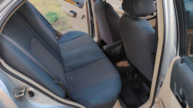 Продам автомобиль chevrolet aveo t250 ( шевроле авео) год выпуска 2008, двигатель f16d3 1.6, механическая кпп, топливо бензин. По комплектации: гидроусилитель руля, кондиционер (исправен), abs, электрические зеркала с подогревом, подогрев передних сидений, передние стеклоподъёмники, магнитола sony. Пробег 173 т. Км. Масло от замены до замены не расходуется. Авто на рф учёте, я владелец по птс, владею с 2011 года. За всё время ни одного дтп. Авто полностью в заводском окрасе. Продаю с 2-мя комплектами шин на дисках, лето kumho kh-11 185/60/r14 на легкосплавных дисках остаток протектора 60%, зима шипованная nokian nordman 5 185/60/r14 на родных штампованных дисках остаток 50%. В 2023 году в профилактических целях выполнена антикоррозионная обработка днища авто и скрытых полостей. В фарах установлены 3.0 дюймовые биксеноновые линзы. Салон чистый не прокуренный.
Масло заменено на пробеге 172т. К. М
Большой ремонт передней подвески с заменой амортизаторов и замена комплекта грм выполнены в июне 2021 на пробеге 149 т. Км.
Комплект сцепления заменена на valeo в апреле 2019 на пробеге 129 т. Км.
Цена 650 тыс. Руб. Г. Донецк, тел. +79494385535 - фотография - 19