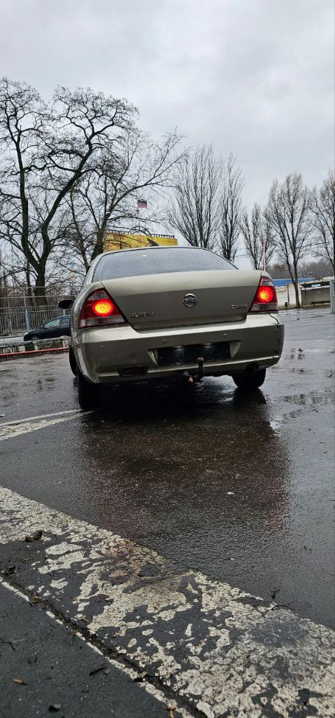 Продам nissan almera classic
2007 Г. В 1.6 мкпп
Гбо в тп вписан
Не гнилая не ржавая кузов хорош
Из нюансов треснутый бампер зад перед
Машиной владею 4 года - фотография - 3