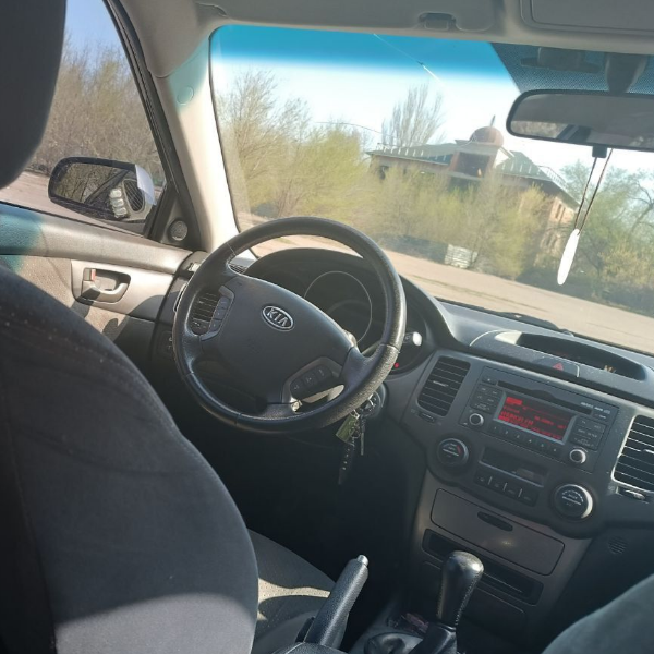 Продам kia magentis. Год выпуска – 2008. Пробег – 183 000 км. Механика. Мотор – 2.0 бензин. Авто в хорошем состоянии, сел и поехал. Салон не прокурен. Постоянный учет. Собственник. Больше информации по телефону: +7 (949) 334-27-32 (телефон привязан к телеграмм и ватсап). Цена: 880 000,0 руб. Торг уместен, но в пределах разумного. - фотография - 2