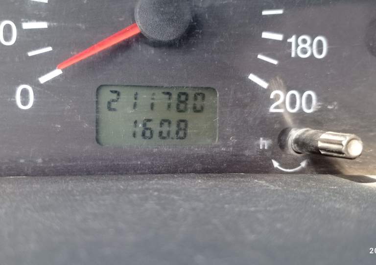 Продам ваз 2113, 2010 г, 1, 6 объем. Ц 280т. Руб. Реальному покупателю торг у капота. Т. +79494507748.зимняя резина на дисках в подарок - фотография - 5