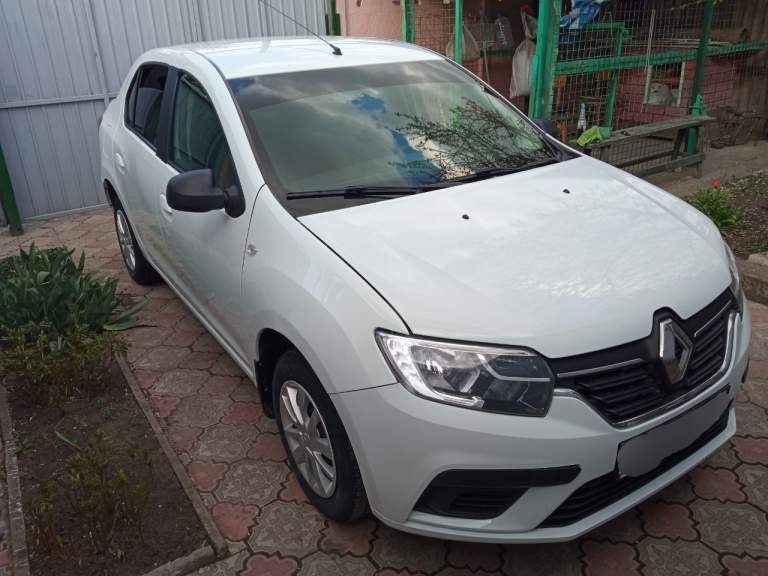 Продам renault logan 2 1.6 мт 2020 г. В. Рестайлинг ( в эксплуатации с 01.10.2020г). Пробег родной 74000. Юридически чистый. 1 владелец по птс, электронный птс, 2 комплекта ключей, 2 комплекта резины. Двигатель коробка на отлично, все работает исправно. Стекла все родные. Комплектация: кондиционер, передние стеклоподъемники, гур, abs, дхо, отличная штатная магнитола с управлением под рулевыми переключателями. Осмотр макеевка. Цена 945000 тыс. Торг приветствуется! +79494108605 - фотография - 1