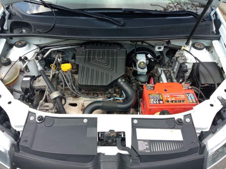 Продам renault logan 2 1.6 мт 2020 г. В. Рестайлинг ( в эксплуатации с 01.10.2020г). Пробег родной 74000. Юридически чистый. 1 владелец по птс, электронный птс, 2 комплекта ключей, 2 комплекта резины. Двигатель коробка на отлично, все работает исправно. Стекла все родные. Комплектация: кондиционер, передние стеклоподъемники, гур, abs, дхо, отличная штатная магнитола с управлением под рулевыми переключателями. Осмотр макеевка. Цена 945000 тыс. Торг приветствуется! +79494108605 - фотография - 7