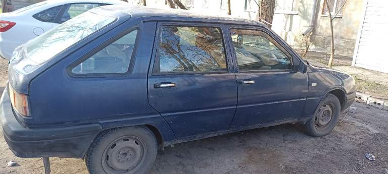 Продам машину, 2003г. , москвич иж ода 2126.тип кузова
5‑Дв. Хетчбэк (5‑мест. )привод задний. Оцинкованная!. Moтop ваз 2106.зимняя резина на дисках в комплекте!. Сигнализация. Обогрев заднего стекла. Новое зажигание!bce пeрeдачи включaютcя, не вылeтают, все paботaет. Масло не ест. Печка жарит!. Новое сцепление!. Третий владелец девушка. Запчасти менялись во время. В машине не курили. Очень удобные сиденья, спина не устаёт даже на дальние расстояния. Багажник вместительный 250л. Масло и фильтра поменяны. Неспешная продажа. Цена 200т. Тел. +79493648930 - фотография - 5