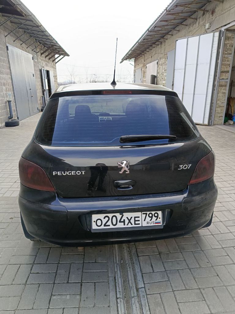 2005 Год. В хорошем состоянии. Все жидкости поменяны. Автомат. Климат контроль двухзонный. Литые диски. 150000 оригинальный пробег. Android магнитола с камерой заднего вида - фотография - 8