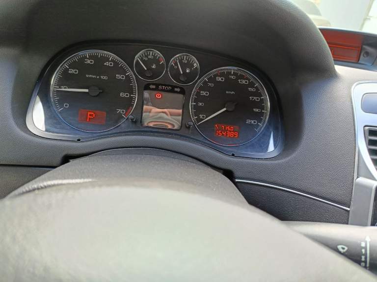 2005 Год. В хорошем состоянии. Все жидкости поменяны. Автомат. Климат контроль двухзонный. Литые диски. 150000 оригинальный пробег. Android магнитола с камерой заднего вида - фотография - 5