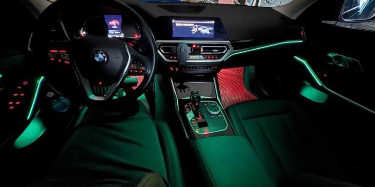 Продам практически новый bmw 318i в g20 кузове 2021 г. В.
Пробег - 22000
Автомобиль в идеальнейшем состоянии. Все то проходились у официального дилера в ростове, все заказ наряды от дилера на руках. На данный момент авто еще на официальной гарантии. Следующее то у официального дилера будет так же бесплатным, так как когда авто покупалось то попало под акцию, что все то в течении 4х лет или же 80к пробега у любого официального дилера бесплатные.
Автомобиль покупался новым лично мной в краснодаре у официального дилера бакра, хозяин один - я, так что любой вид переоформления. Сборка не российская, собиралась в мексике после чего транспортировалась в краснодар.
Так как автомобиль не пригнан, а официальный, дилерский, по этому кристально чистый и история и любые отчеты делаются без проблем. За все время эксплуатации всегда заливался только 100 бензин лично мной. Никакие чипы, и прочий колхоз не делался, машина в стоке.
2 Комплекта резины, зима почти новая, лето рамфлет еще на 2-3 сезона хватит точно.
По комплектации есть почти все, и подогревы сидений и руля, и 3х зонный климат, и датчики света дождя а так же давления в шинах, и круиз, и много чего еще.
Цена : 4.600.000р
Телефон : +79493460791 виктор - фотография - 9