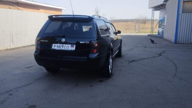 Продам passat b5+ 1.9tdi 150 л. С. Мкпп. 2002г. Пробег 350т. Км. (оригинал!) машиной владею 5 лет. За это время много чего сделано, переделано и доработано. Из глобального: гильзовка колодцев насос-форсунок, лифт подвески, новые брендовые тормоза с перфорацией по кругу (два месяца назад), чип-тюнинг stage-1 150 л. С. Головной свет - билед модули aozoom a7 new 2023 bi-led laser, 90w/100w (ярче только днём) + навые стёкла, перетяжка дверных карт (кожа), пересвет приборки и климата в ауди-стиль и много всяких мелочей. Есть история обслуживания за 5 лет. Машина постоянно в отличном техническом состоянии т. К. Я сам автомеханик. Кузов в родной краске поэтому естественно имеются небольшие сколы и царапинки. Диски r17 (оригинал). Два комплекта резины (оба практически новые). Комплектация достойная, нет только люка, кож. Салона и эл. Регулировки сиденья. Цена 800 т. Р. Тел. +79493168128 звонить после 18,00 - фотография - 3