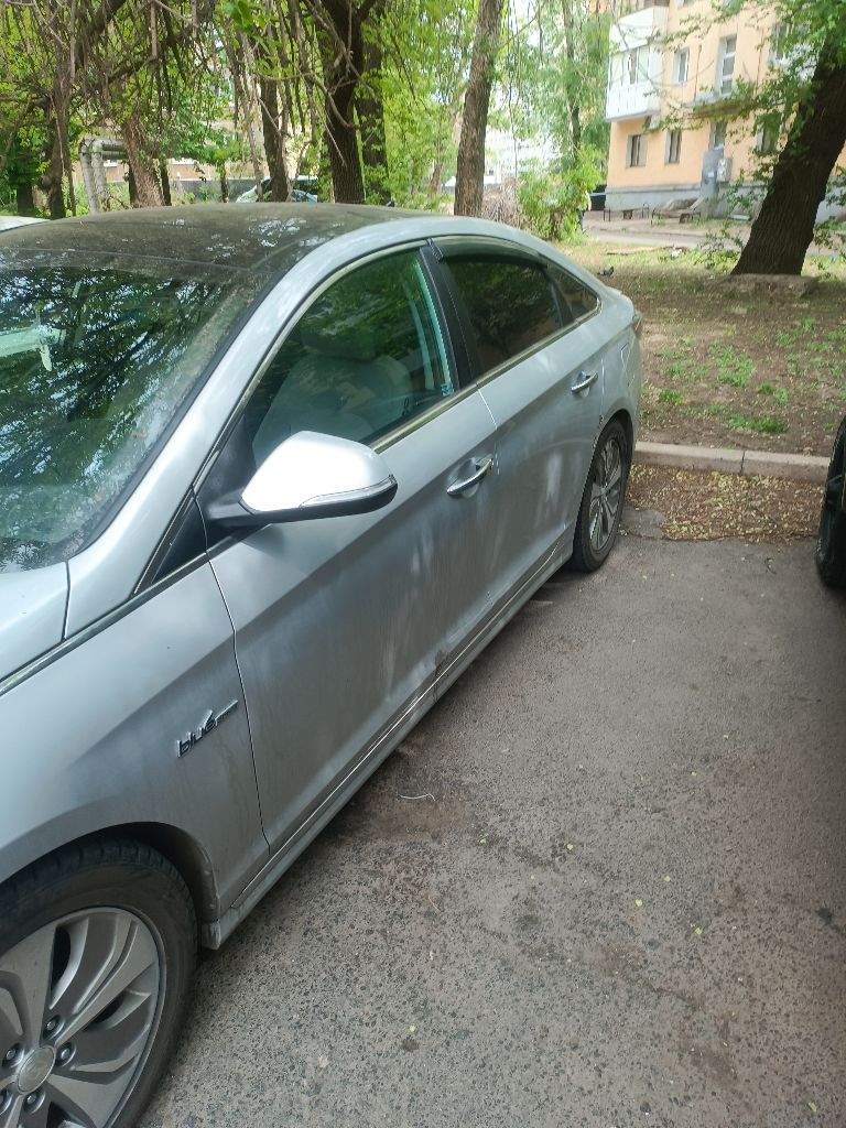 Hyundai sonata hybrid
Двигатель 2.0 акпп гибрид
Неисправен гибрид но на ходу
Цена 1 150 000
Нету времени и желания заниматься от этого и такая цена
Машина находится в донецке
+79493263960 - фотография - 5