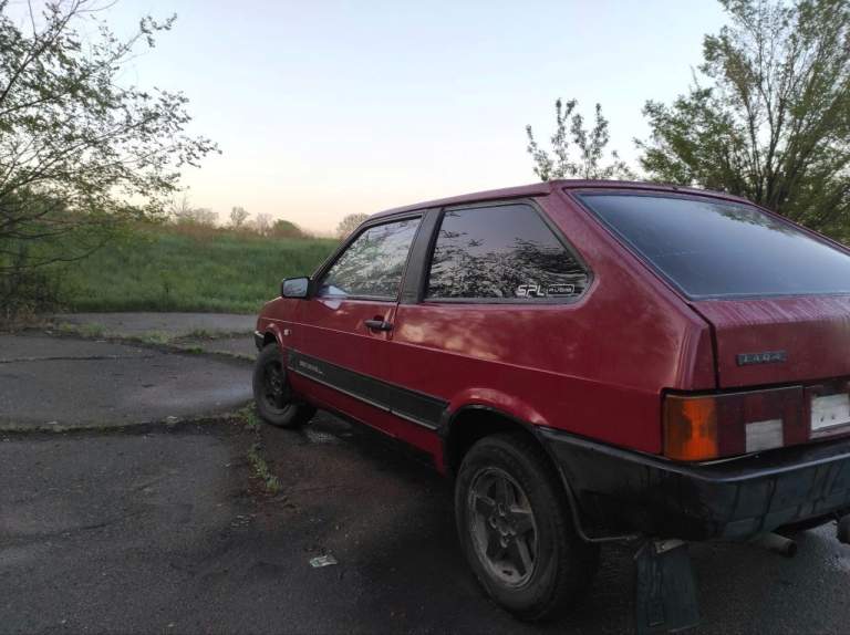Продам ваз 2108.1986 года выпуска. Двигатель 1.3 бензин/газ.
Автомобиль в хорошем состоянии. Гаражного хранения автомобиль полностью обслужен никаких вложений не требует. Мотор не дымит масло не расходует. Ходовка в полном порядке. По кузову нареканий нет пороги и стаканы целые. Салон чистый и опрятный в машине не курили. Цена данного автомобиля 150000р. Все остальные вопросы по телефону +79496378871 г макеевка - фотография - 3