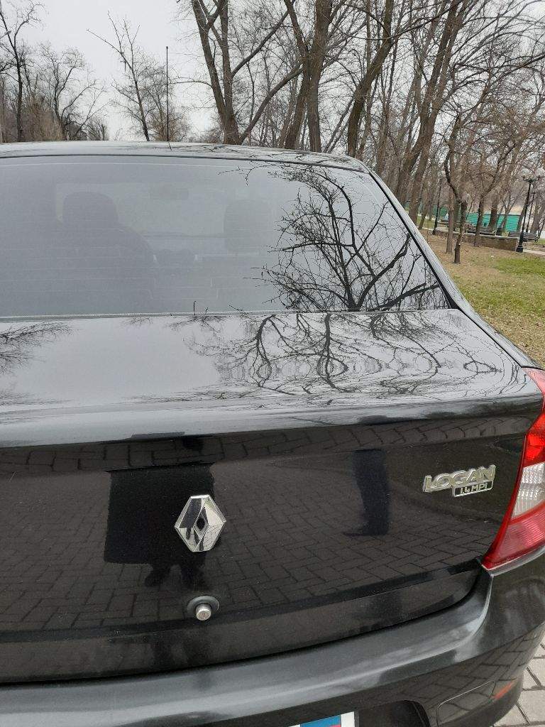 Продаю renault logan 2012 года выпуска, седан, состояние хорошее, один владелец, куплена в донецке, в такси не использовалась, гаражное хранение. Пробег 135000 км. Автомобиль не битый. Стоимость 600 000 рублей. Тел. : +7(949)381-8645 - фотография - 5