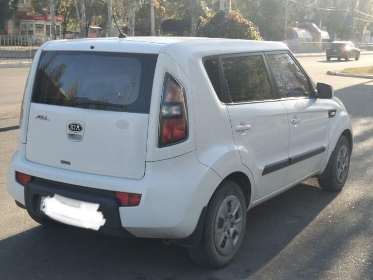 Продам kia soul 1.6 мt, 2011 (корейская сборка)
Кузов в отл. Сост, без коррозии! Очень шустрая и комфортная!
Вложений никаких не требует
Мотор работает идеально!
Масло не расходует, не дымит, не троит, под капотом всё сухо, не единого потёка.
Ходовая без вложений, ничего не стучит. Салон в отличном состоянии, все эл. Стекло подъемники, кондиционер, abs, air bag, хорошая аудио система, шумоизоляция салона, центральный замок, два ключа.
Документы в полном порядке, без запретов и ограничений, могу присутствовать при переоформлении.
Цена 1🍋руб +79591014926 - фотография - 4