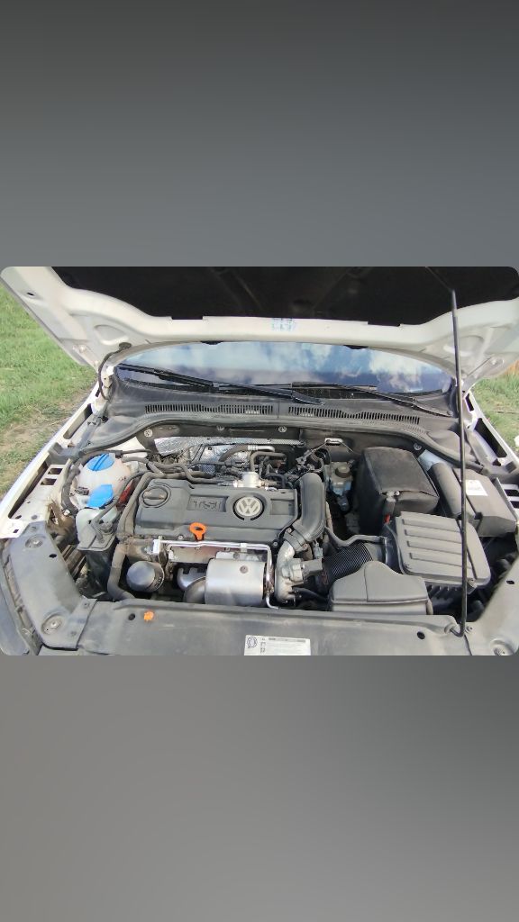 Продаю автомобиль volkswagen jetta в очень хорошем состоянии.
2 Ключа + резина зима лето.
Год 2012 ( вин по запросу)
Пробег 125.000 км
Мотор 1.4 tsi
Акпп 7 ступеней
Ходовая в отличном состоянии
Салон в идеале, подушки не открывались;
Комплектация джетты, двухзонный климат, подогрев сидений, лобового и зеркал. Парктроник перед и зад, мультируль, датчик света, датчик дождя, омыватель фар, кнопка старт стоп.
Кузов в отличном состоянии.
Полностью обслуженный автомобиль, сел поехал.
Ухоженный автомобиль
1.750.000 + Хороший торг у капота.
+79493510692 - фотография - 6