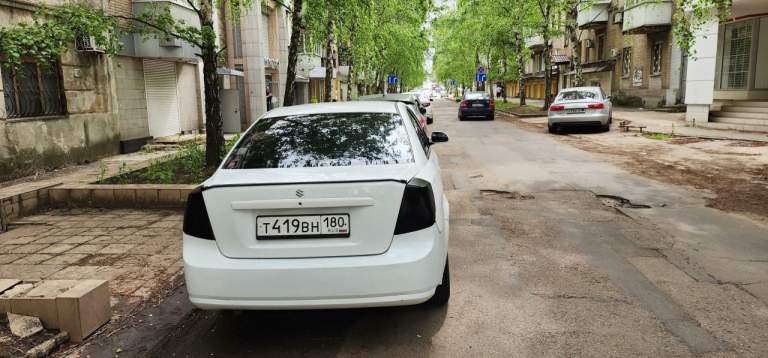 +79493328438
Suzuki forenza
Тот же лачети только с японским двигателем 2 литра и японской коробкой автомат
Цена 420 000р. Цена на время праздников
Год выпуска 2004
Пробег 263
Объём двигателя 2 литра
Коробка автомат
Лошадей 128
Ходовая, кузов, электрика по запчастям обычная lacetti.
4 Стеклоподъемника
Кондиционер
Электрорегулировка зеркал
Сенсорная магнитола
Чехлы из экокожи в идеальном состоянии
Состояние очень хорошее
Двигатель и коробка на отлично
Ходовая не гремит
Кузов без дыр, гнили, ржавчины.
Стёкла оригинал
Стаканы в идеальном состоянии
Я хозяин по птс. Учёт наш 180
Птс оригинал. Всего 3 хозяина было
Зима практически новая 15 на штампах( проехала 4000)
Лето на оригинальном 16 литье ( ни одна лачети с завода не была на 16 литье) лето проехало 10-12 тысяч. 2 сезона проходит.
За посл пол года ремонтировали генератор, новый акб, передние подшипники.
Сделал более 70 фотографий, где видно арки, пороги, стаканы, кромки дверей и все остальное, чтобы не было лишних вопросов.
Ссылка на все фотографии ниже. Авто в донецке. Езжу каждый день.
Цена 420 000. Самая низкая цена в рф
Смотрите все фото
Https://disk. Yandex. Ru/d/hyonjp7hs2doua
+79493328438 - фотография - 14