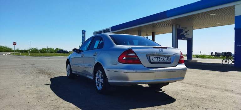 Продам свой хороший автомобиль. Много чего сделано и обслужено. Привезен в рф официальным диллером. По кузову есть небольшие следы эксплуатации, не критично. Все стекла родные. Все вопросы по телефону. Сообщения не читаю. Обмен не интересует. Цена 900000,00. Возможен торг при осмотре. Смотреть в городах зугрэс или иловайск. Тел. +79493199210 - фотография - 7