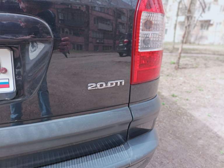 Opel zafira a, 2.0 dti (дизель), год выпуска 2005, 7-местная, пробег 286000 родной. Кпп механика, 5 ступенчатая. 2-й владелец.
Мультируль, кондиционер, обогрев зеркал, 2эл. Стеклоподьемника, эл. -регулировка зеркал заднего вида, центральный замок, сигнализация starline с автодоводчиком передних стекол, подушки безопасности.
Резина на r16, диски на оригинальном литье.
Цена 650000₽ + новая зимняя шипованая резина (2024г. ) в подарок!
По кузову - как на фото, без сюрпризов, авто не бито все железо родное кузов ровный. Коробка переключается мягко без замечаний. Двигатель мощный, турбо, работает ровно не троит, не дымит ходовая часть абсолютно без нареканий.
Не требует вложений. Любые проверки за ваш счет приветствуются. Динамичный, комфортный, семейный, и самое главное - не прихотливый и экономичный и очень вместительный автомобиль.
Юридически чистый и готовый к переоформлению. Осмотр донецк, звоните в любое время +79493050665, тел. , telegram - фотография - 2
