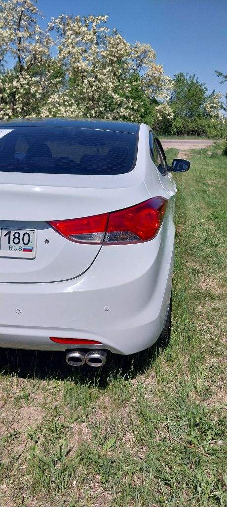 Продажа от собственника. Hyundai elantra 1,6 -2013г. Пробег 111 000 км. Чистая корея!
Трансмиссия-механика.
Зеленая автотека.
Установлено гбо евро -4 вписано в тех. Паспорт, оцинкована, обесшумлена, по тонирована (кроме передних боковых), сигнализация, камера заднего вида, броне пленка на порогах и дверных ручках, лампочки в фарах-линзованные диоды, магнитофон 2,1.
Abs, обогрев заднего стекла и зеркал, подогрев передних сидений, родные подушки безопасности, кондиционер.
Любые проверки на любом сто.
Не требует никаких вложений.
+7949-337-16-90 Владислав (днр, г. Донецк).
1 500 000 Р. - фотография - 17