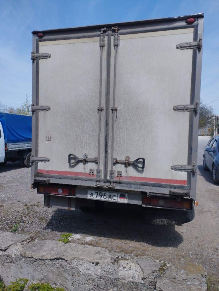 Продам газель 2006.газ. Бензин. Термобудка. Отс. Любые проверки за ваш счёт. +79496165728 - фотография - 5