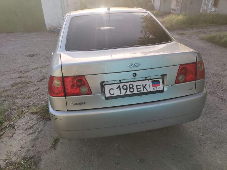 Продам chery amulet 2007 года 1.6.
Я второй владелец. Владею 4 года.
Автомобиль в ухоженном состоянии, в родном окрасе, есть вопросы только по кузову, но все очаги без гнили. Дно автомобиля полностью целое + обработано. В серьезных дтп не была.
Мотор+коробка на отлично. Технически машина отличная, не подводила никогда.
Родной пробег 216 000 км
Комплектация:
-Кондиционер
-Гур
-2 Стеклоподъемника
-Подогрев сидений
-Магнитола
2 Комплекта колес на штампах(лето мишлен, зима гудиер). Резина ещё 1-2 сезона 100% проходит.
Менялся акб 1 год назад. (varta)
Линзованная+хороший ксенон. Свет отличный.
С машиной отдаю новые (покупались, не пригодились) и старые запчасти.
На машине старался не экономить, масло лью только motul 6100 10w40.
Масло не есть. От замены до замены не доливаю ни капли.
Звоните, по машине расскажу очень очень много.
Машина находится в г. Макеевка
Цена: 310.000.
+79493776313 - фотография - 6