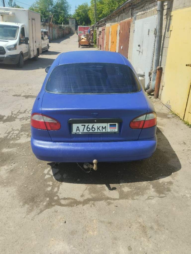 Продаю daewoo lanos 1.5. 2002 г. Газ евро2. Не бита, не гнилая, дно на 5+. Машина покрыта защитным покрытием "raptor" (машина матовая), каждый день на ходу, все работает, новый выхлоп, заменил грм с помпой. По документам полный порядок. Цена 260000. Торг у капота. +7 949 340-10-47 сергей - фотография - 5