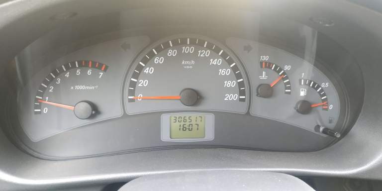 Продам ваз 2111, авто 2011 года выпуска, пробег 306 тыс км. Один владелец, покупалась в автосалоне донецка. Авто в удовлетворительном состоянии, требует кузовных работ. Из плюсов огромный багажник и маленький расход топлива 7.4 л на 100 км. Цена 200 т. Руб ( небольшой торг у капота) +79493945450 - фотография - 2