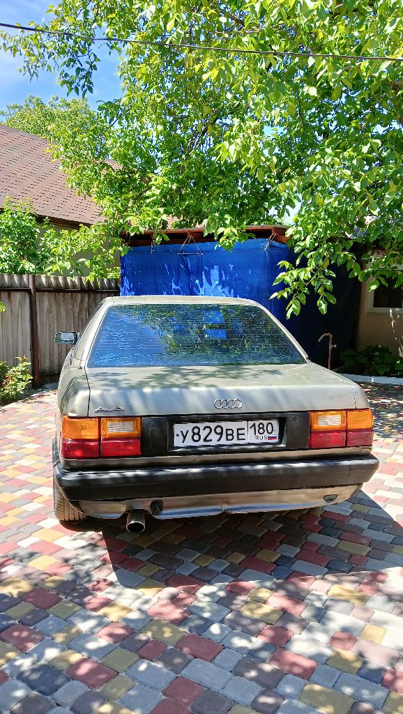 Продам надёжный автомобиль ауди 100 с4, 1989 г. Мотор 1.8 бензин/газ. В хорошем состоянии. Я собственник, любое переоформление, без штрафов и ограничений. Кузов, двигатель, подвеска все в норме. Музыка, сигнализация. 270 т. Рублей, хороший торг при покупке. +79493049014 евгений. Макеевка - фотография - 2
