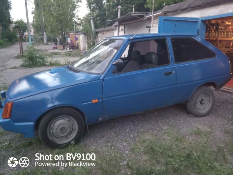 Продам таврию1102,в нормальном состоянии,1994года, стоит газ, документы норм, я хозяин, цена 70тысяч руб, возможен торг, донецк, пролетарский район, тел-+79493056628 - фотография - 2
