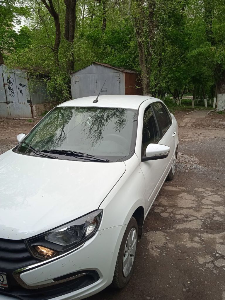 Лада гранта. 2023г выпуска. Двигатель.1.6. Пробег 4 тысяч км. Установлен кондиционер, электро зеркала, передние стеклоподъёмники, подушка безопасности, магнитола, чехлы, коврики, антикор кузова. +380713768122. - фотография - 6